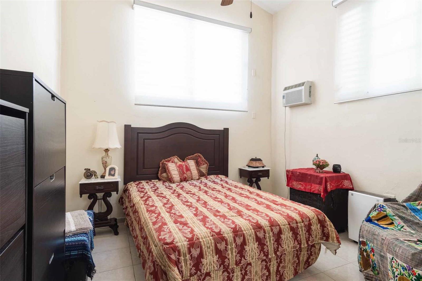 URBANIZACION LA LOMITA - Residential