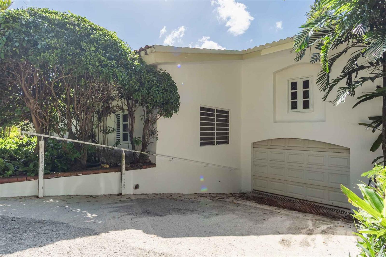 URBANIZACION LA LOMITA - Residential