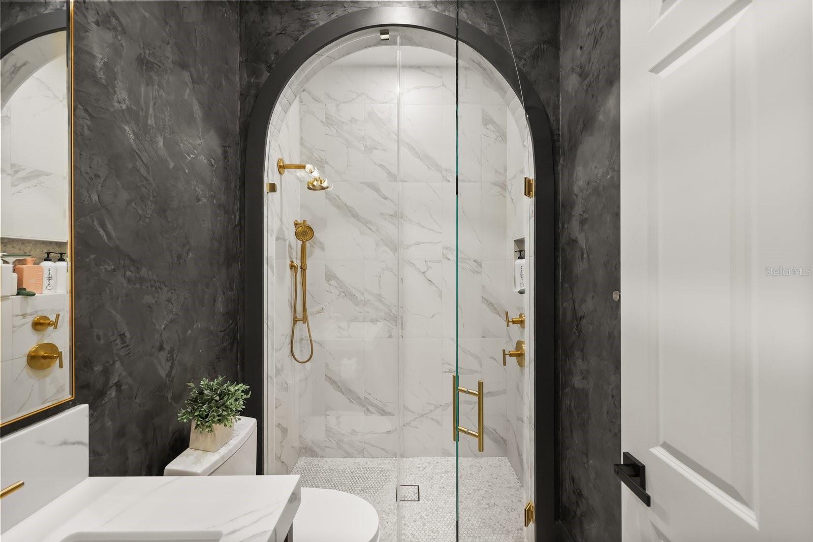 BELLANONA GRANDE ESTATES - Residential