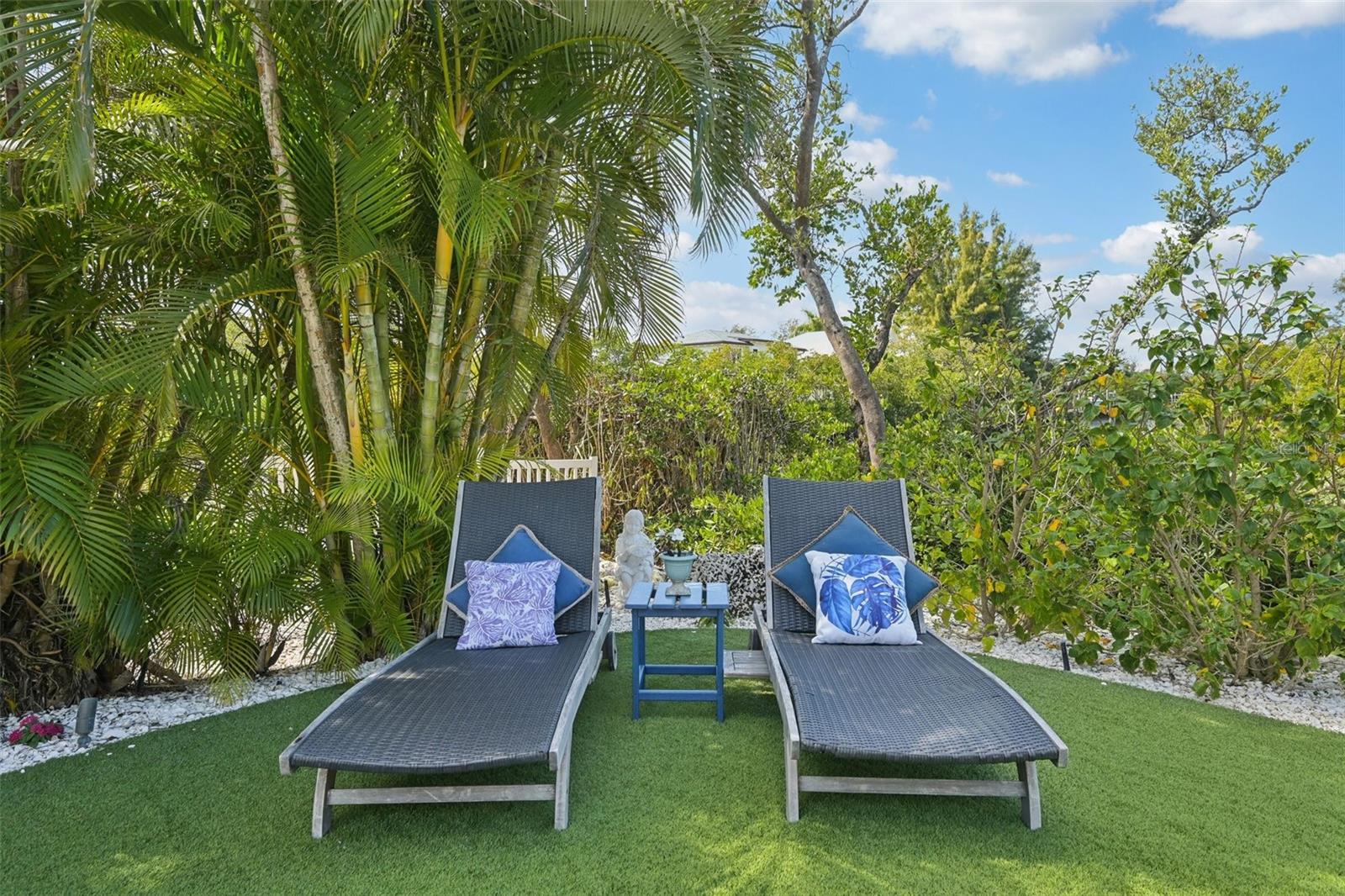 COCONUT BAYOU - Residential