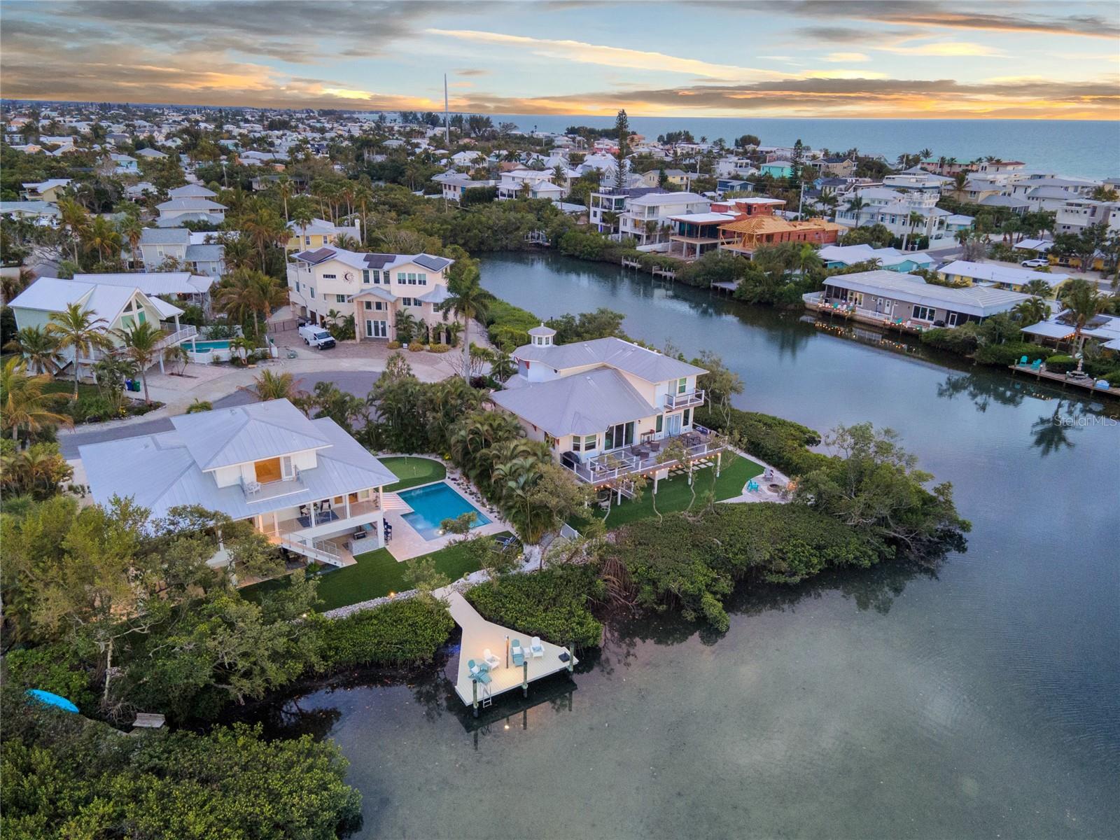 COCONUT BAYOU - Residential