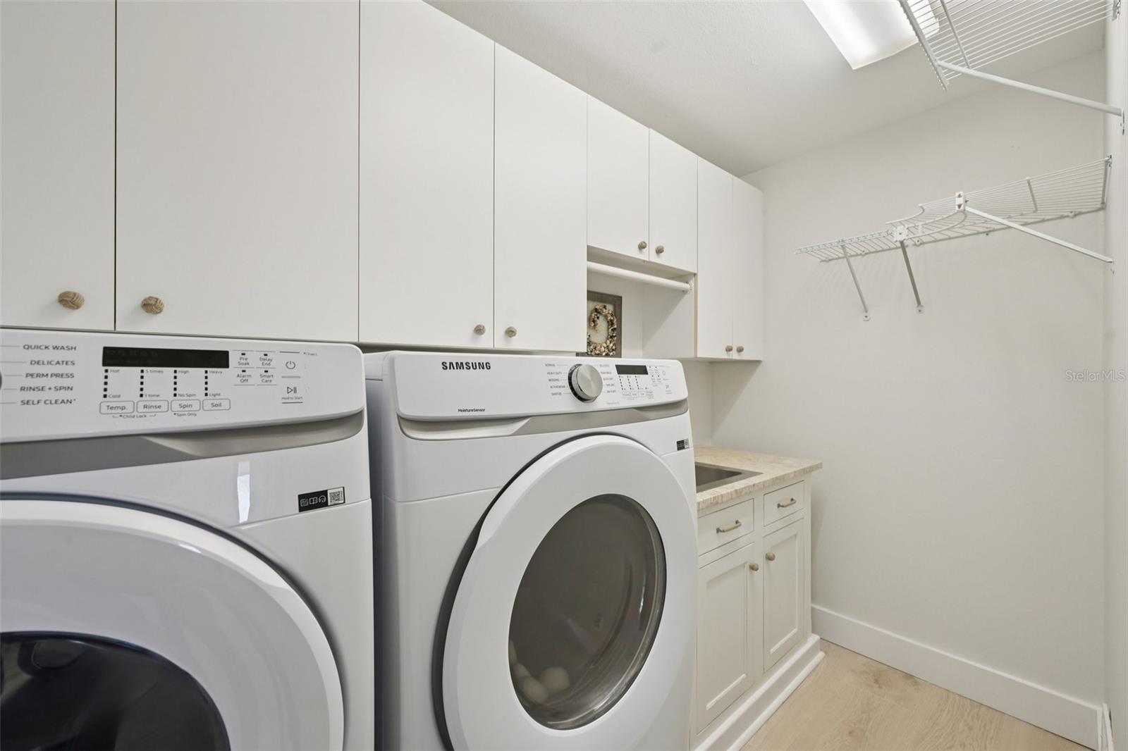 COCONUT BAYOU - Residential