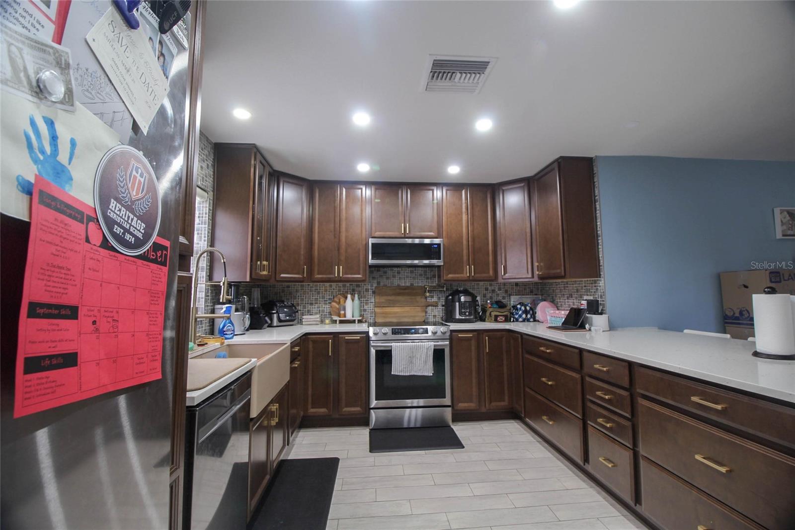 BVL UNIT 7 2ND ADD - Residential Lease