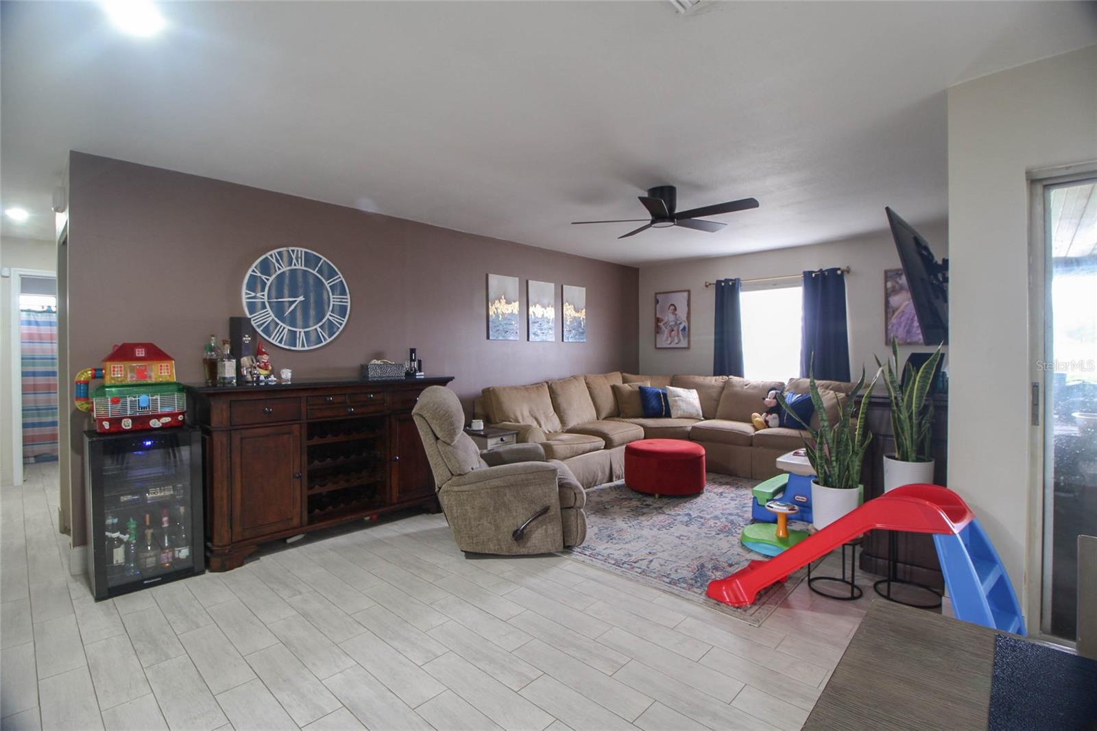 BVL UNIT 7 2ND ADD - Residential Lease