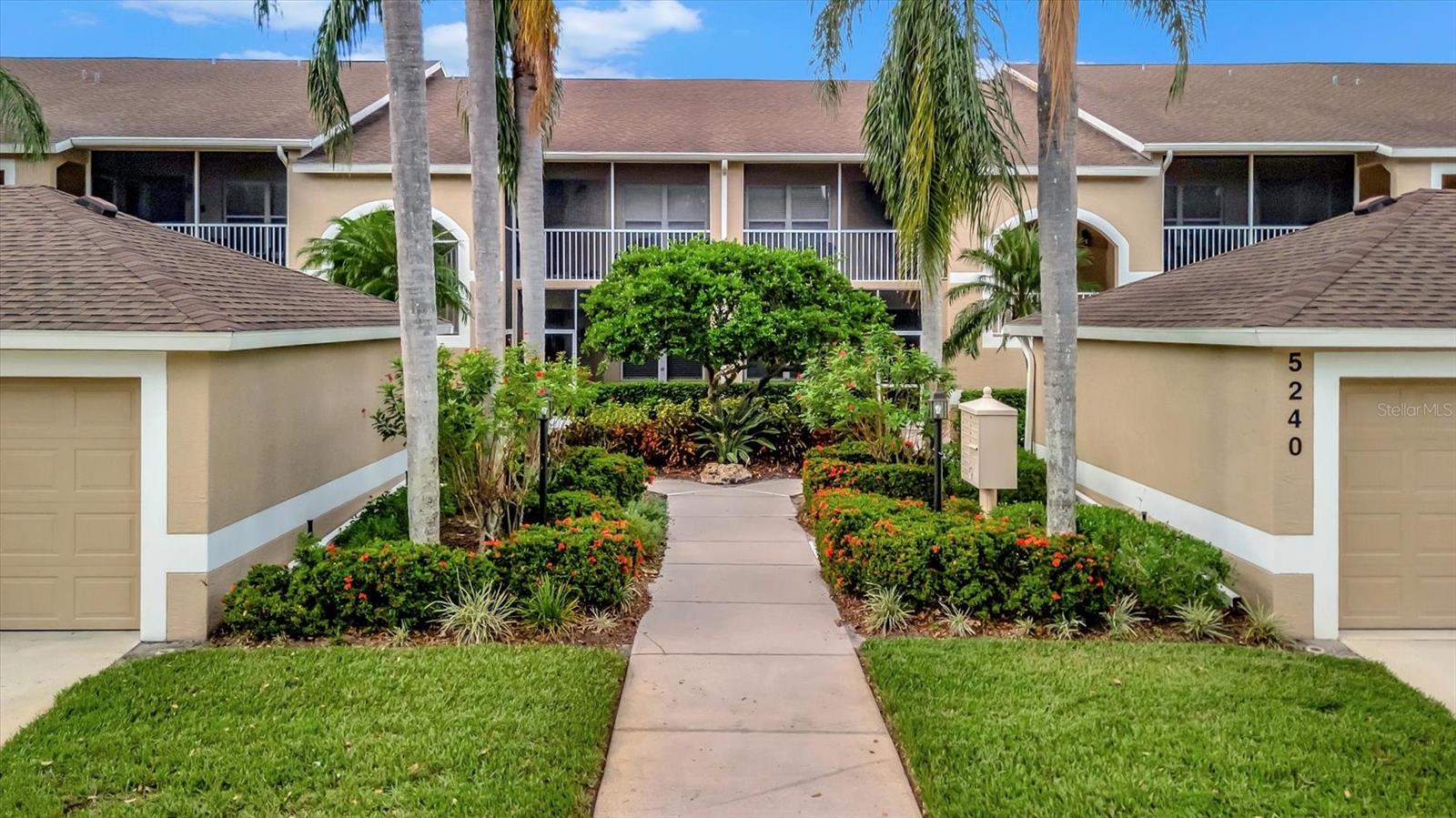 VERANDA 4 AT HERITAGE OAKS - Residential