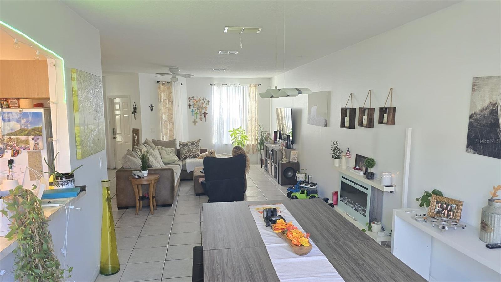 645 CAPTIVA CIRCLE