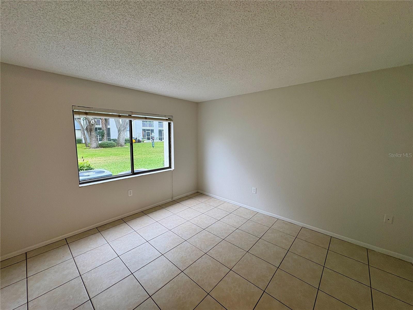 GARDEN WALK PH 1 - Residential Lease