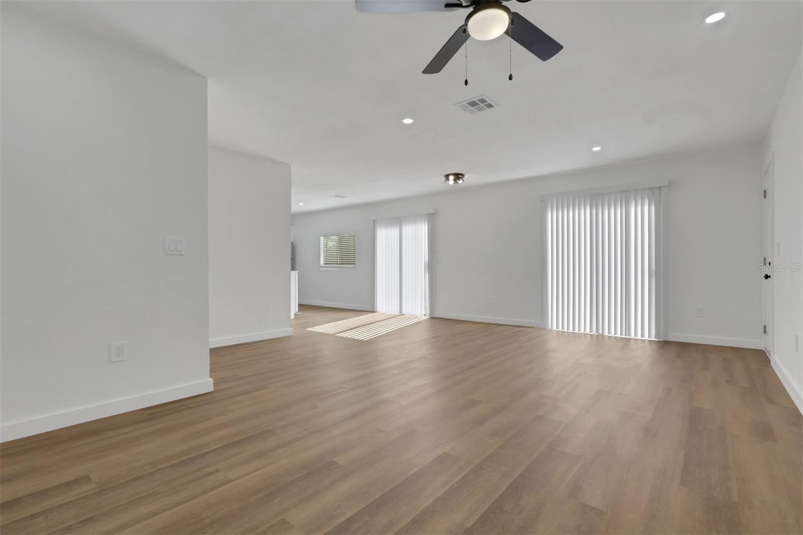6121 MYRTLEWOOD ROAD, NORTH PORT, FL, 34287 4 6121 MYRTLEWOOD ROAD