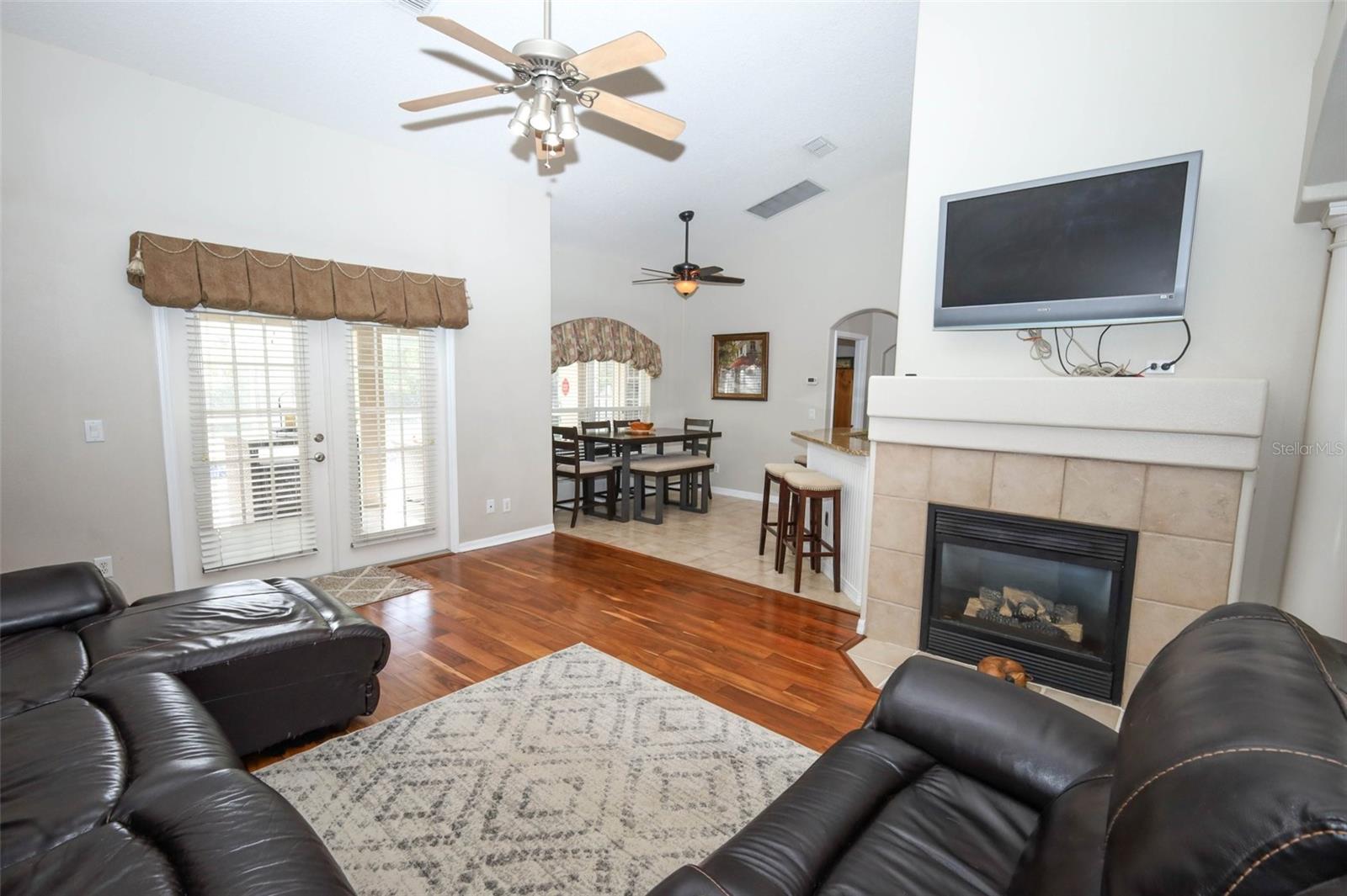 PARKVIEW WEKIVA 44/96 - Residential