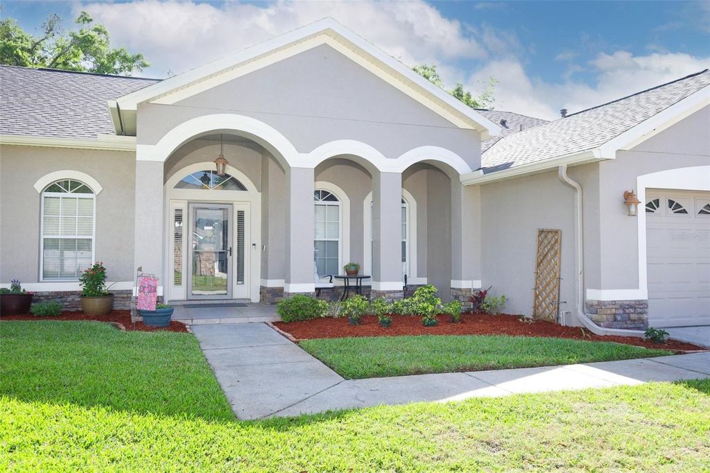 Photo of 1621 Parkglen Circle, Apopka, FL 32712 (MLS # O6393030)