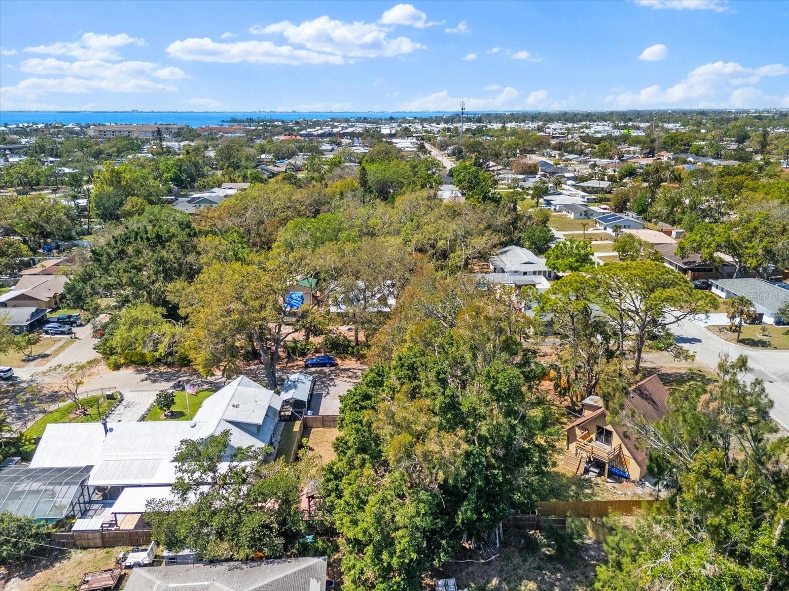 CRKSIDE OAKS PH I - Residential