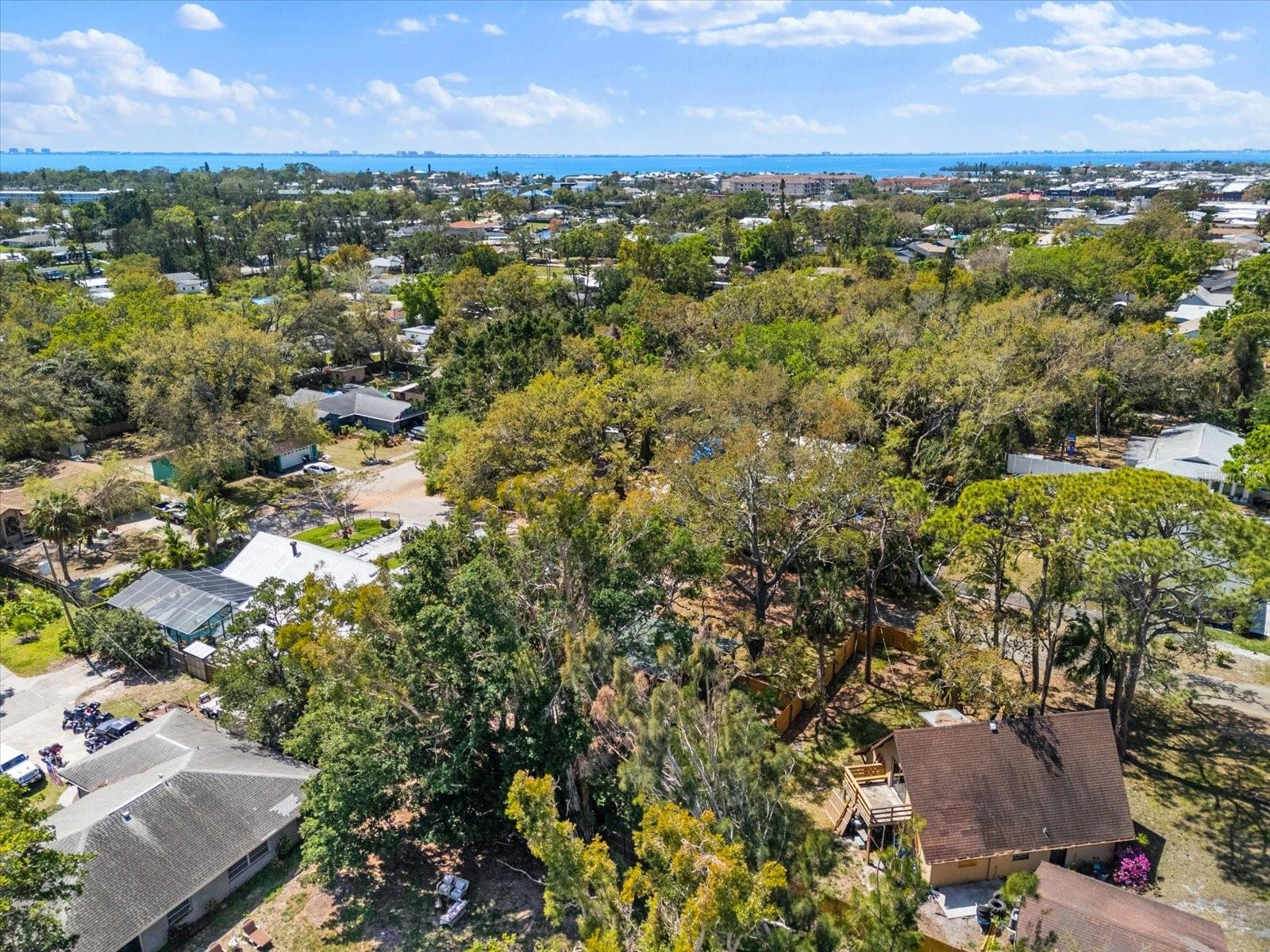 CRKSIDE OAKS PH I - Residential