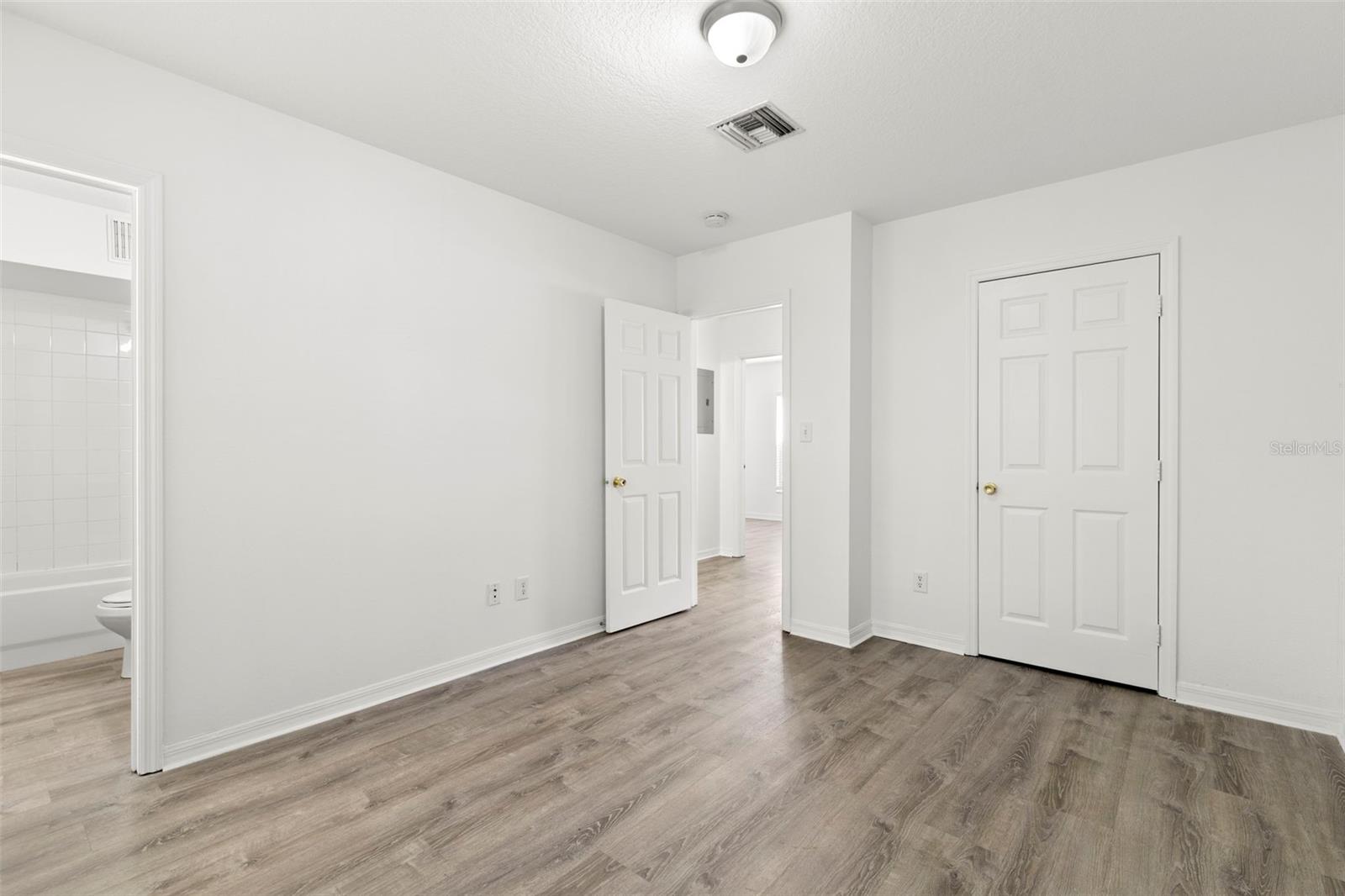 GRANT PARK - Residential
