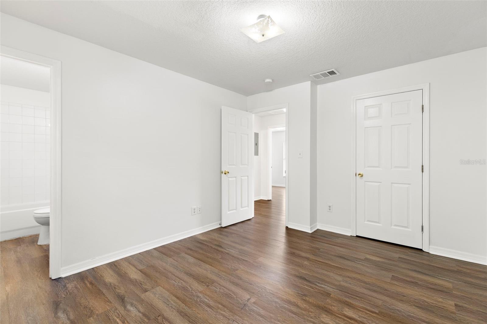 GRANT PARK - Residential