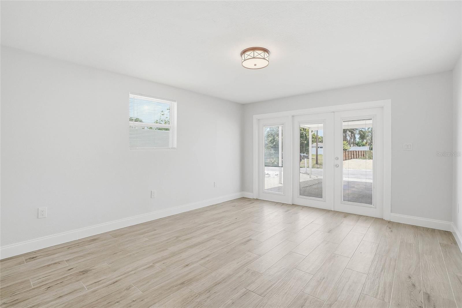 CREST RIDGE GARDENS - Residential