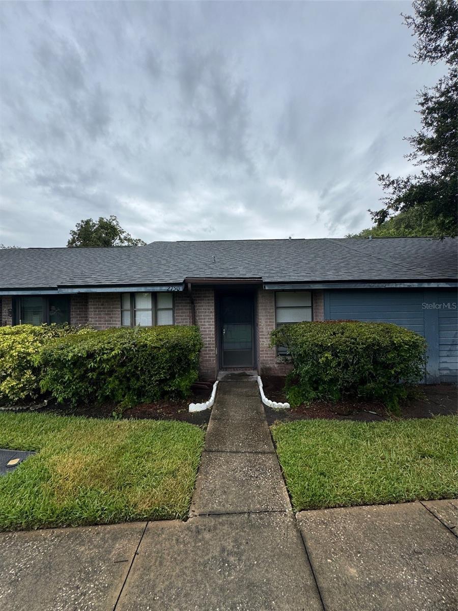 Welcome to this beautifully maintained 2-bedroom, 2-bathroom townhome nestled in the heart of St. Cloud, Florida. Located in the sought-after King Oak Villas community, this one-story residence offers a perfect blend of comfort, privacy, and convenience. A brand-new roof (2025), brand-new AC(2025), refinished kitchen cabinets(2025), new window blinds(2025) and a freshly painted interior(2025) ensures long-term peace of mind and protection, making this home a smart investment. All major stainless steel appliances including the washer and dryer stack stay. Schedule your tour, today!