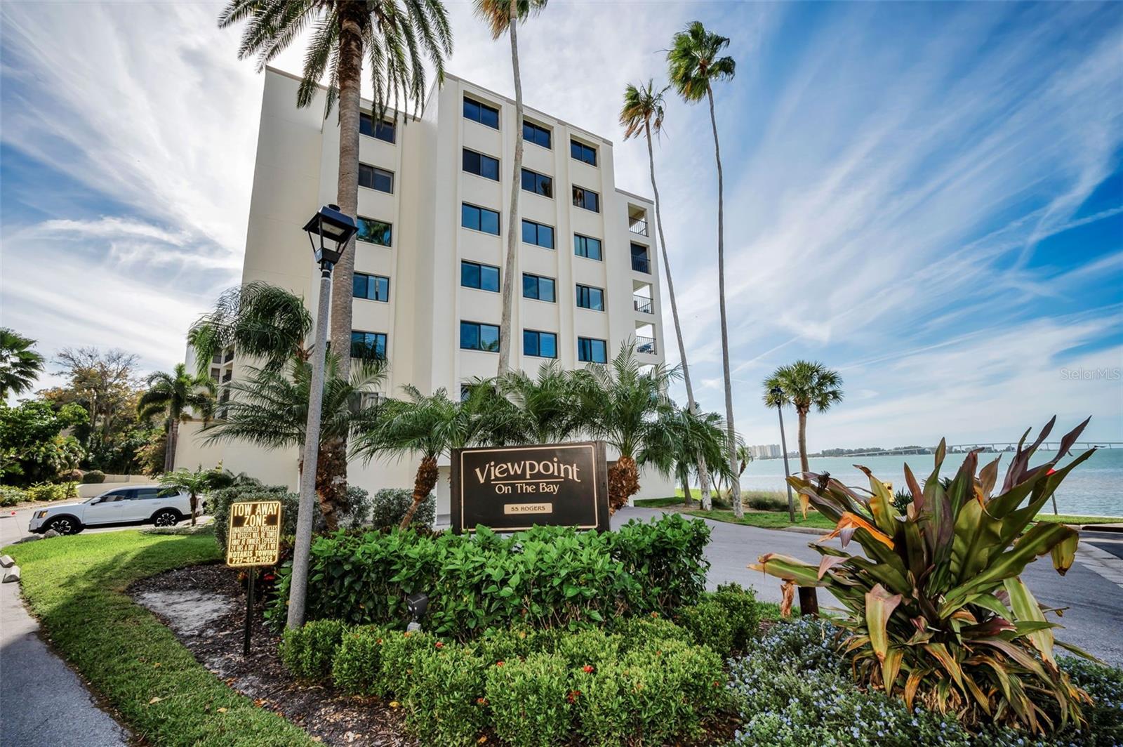 VIEWPOINT-ON-THE-BAY CONDO - Residential