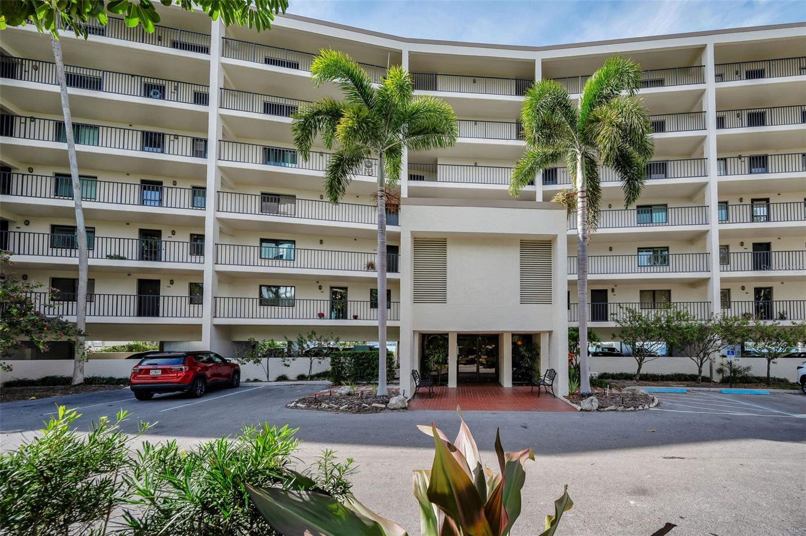 VIEWPOINT-ON-THE-BAY CONDO - Residential