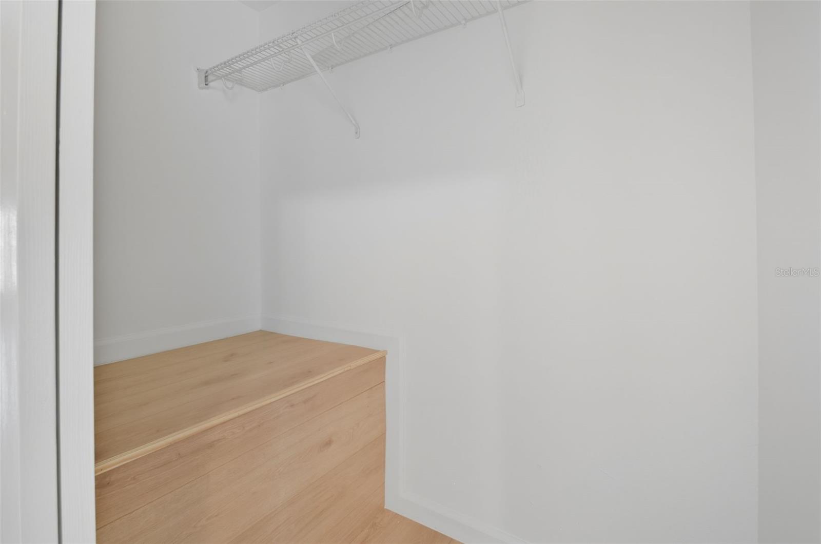 REGENCY OAKS UNIT ONE - Residential Lease