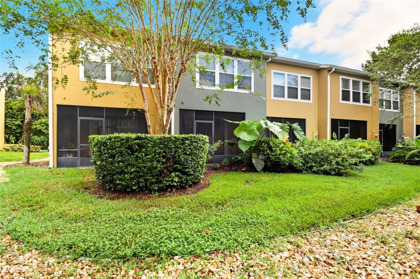 REGENCY OAKS UNIT ONE - Residential Lease