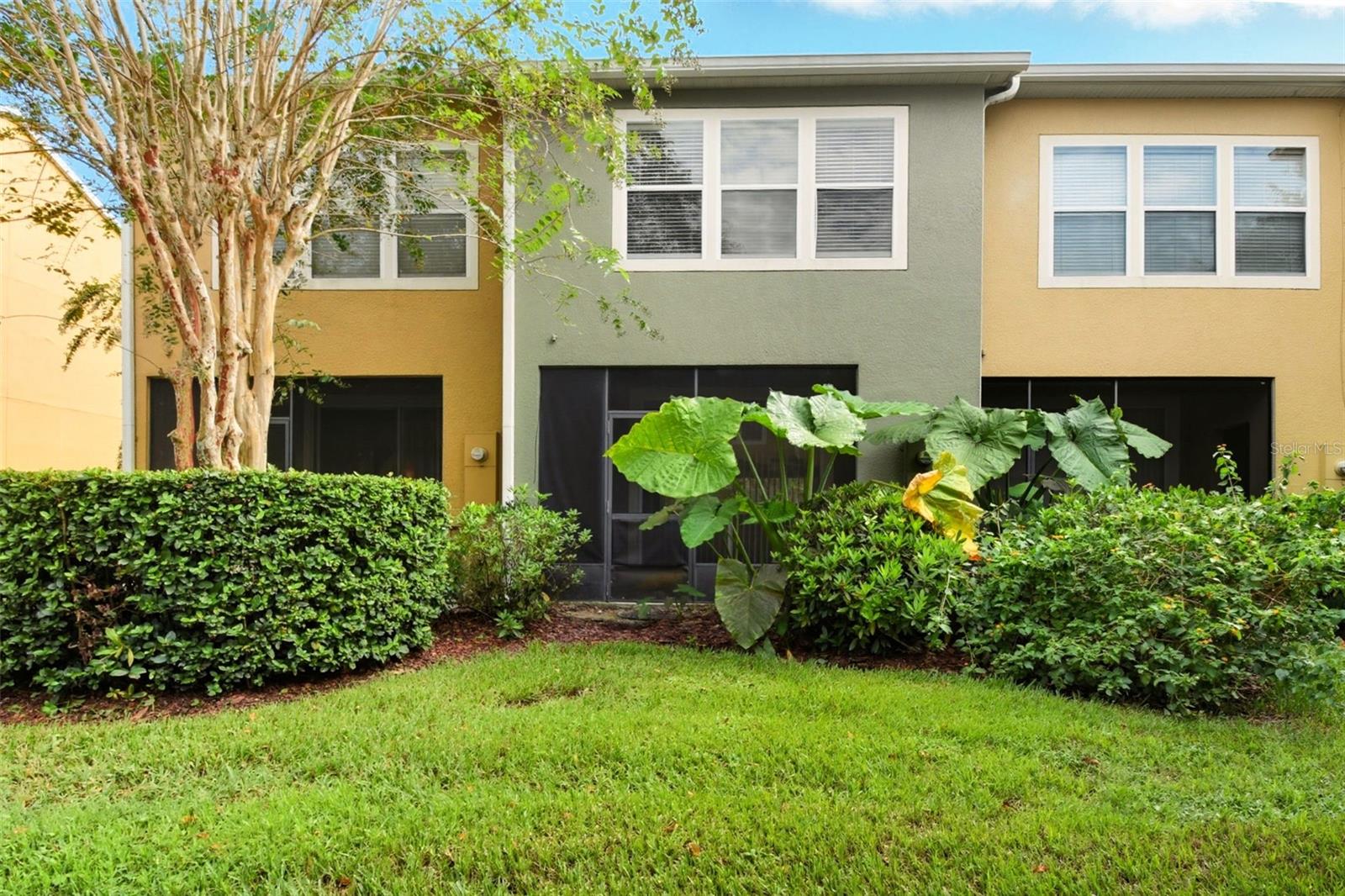 REGENCY OAKS UNIT ONE - Residential Lease