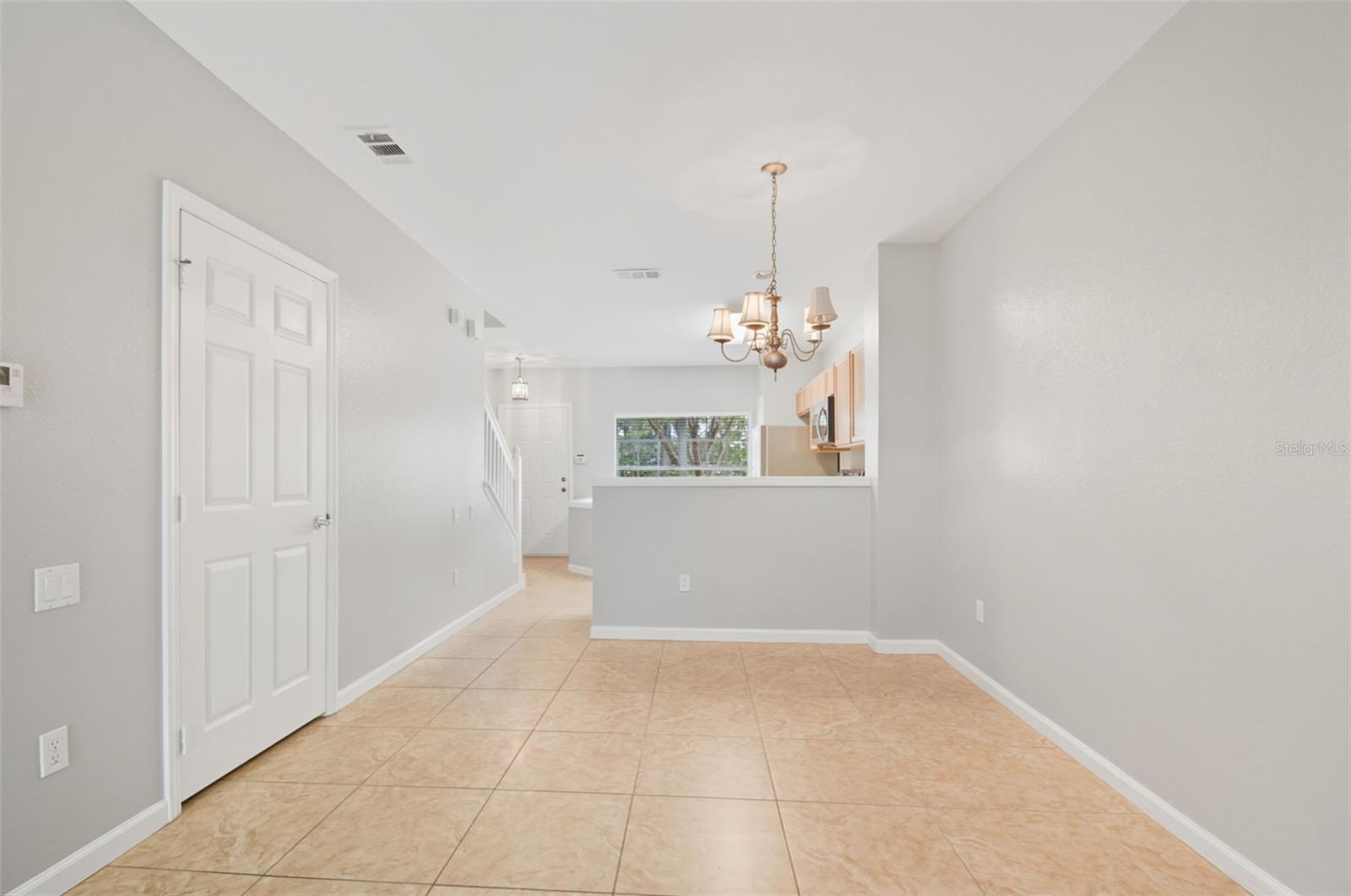 REGENCY OAKS UNIT ONE - Residential Lease
