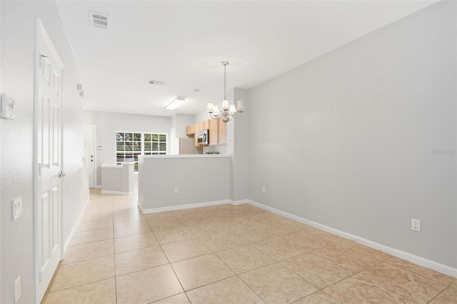 REGENCY OAKS UNIT ONE - Residential Lease