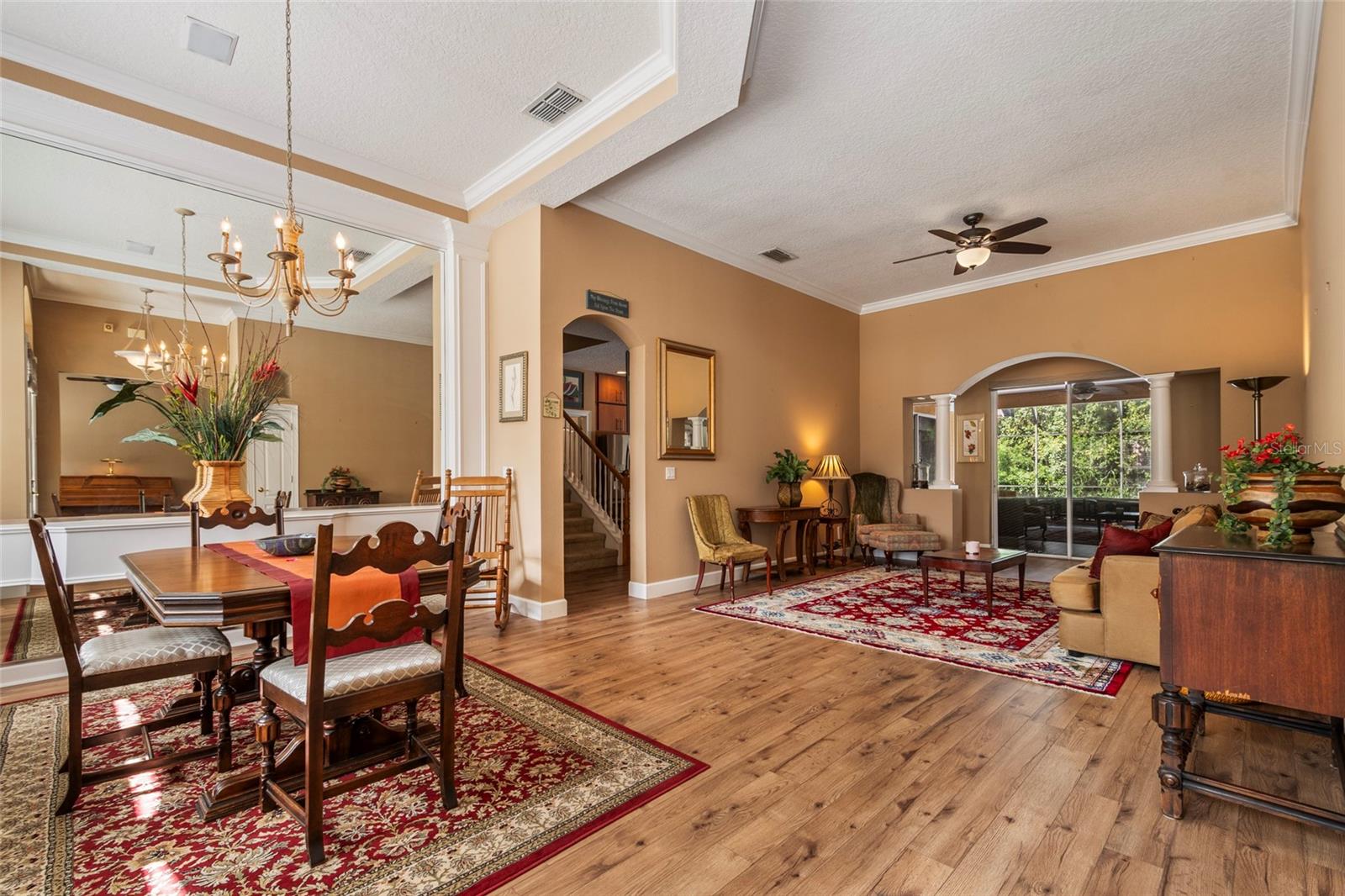 2712 ALOMA OAKS DRIVE