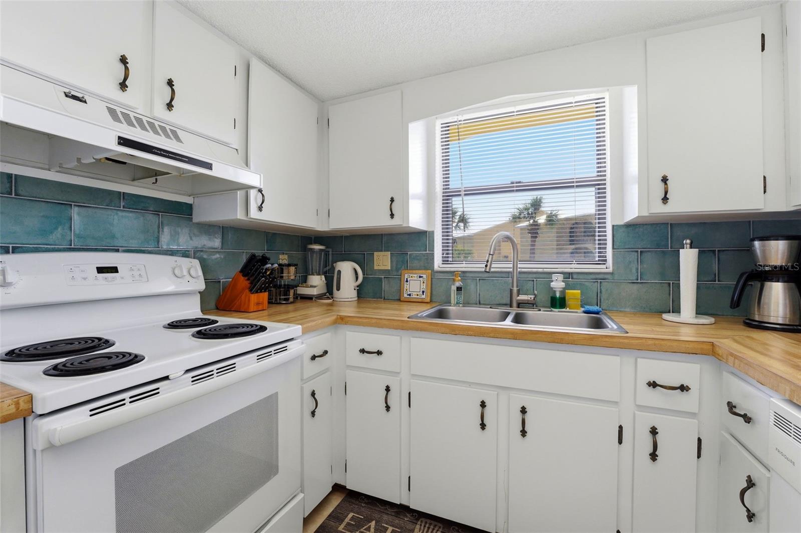 TARPON BAY PH 03 BLDG B - Residential