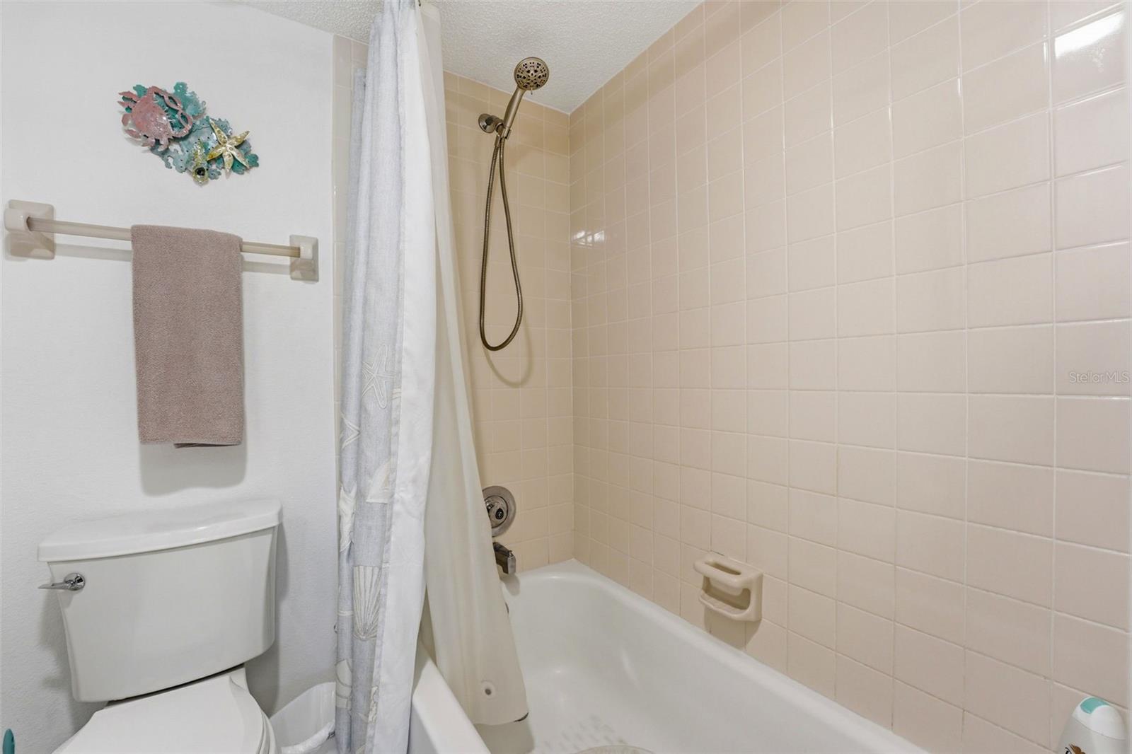 TARPON BAY PH 03 BLDG B - Residential