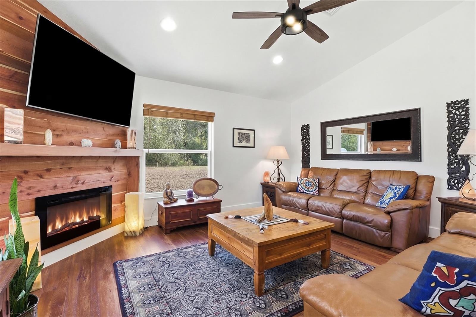 ARROWHEAD - Residential