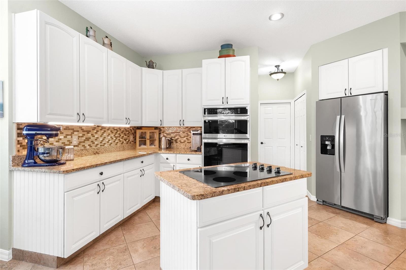 HARBOR HILLS - Residential