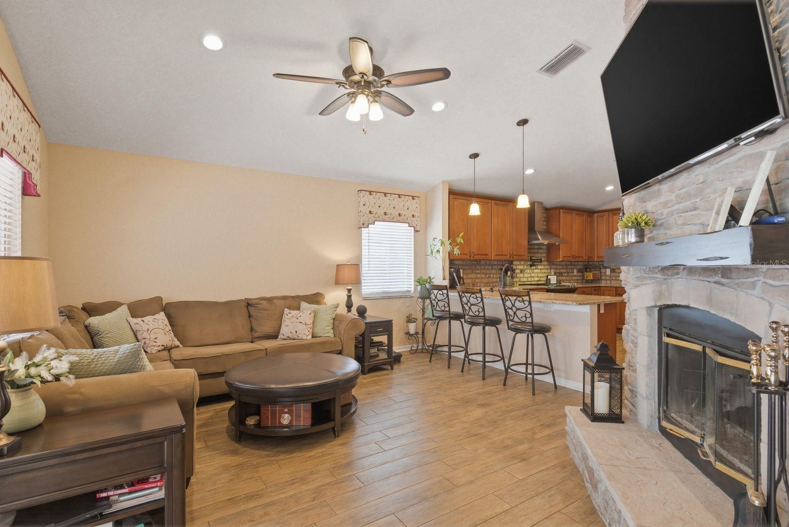 VILLAGE AT BENTLEY PARK PH II TR B-2 - Residential