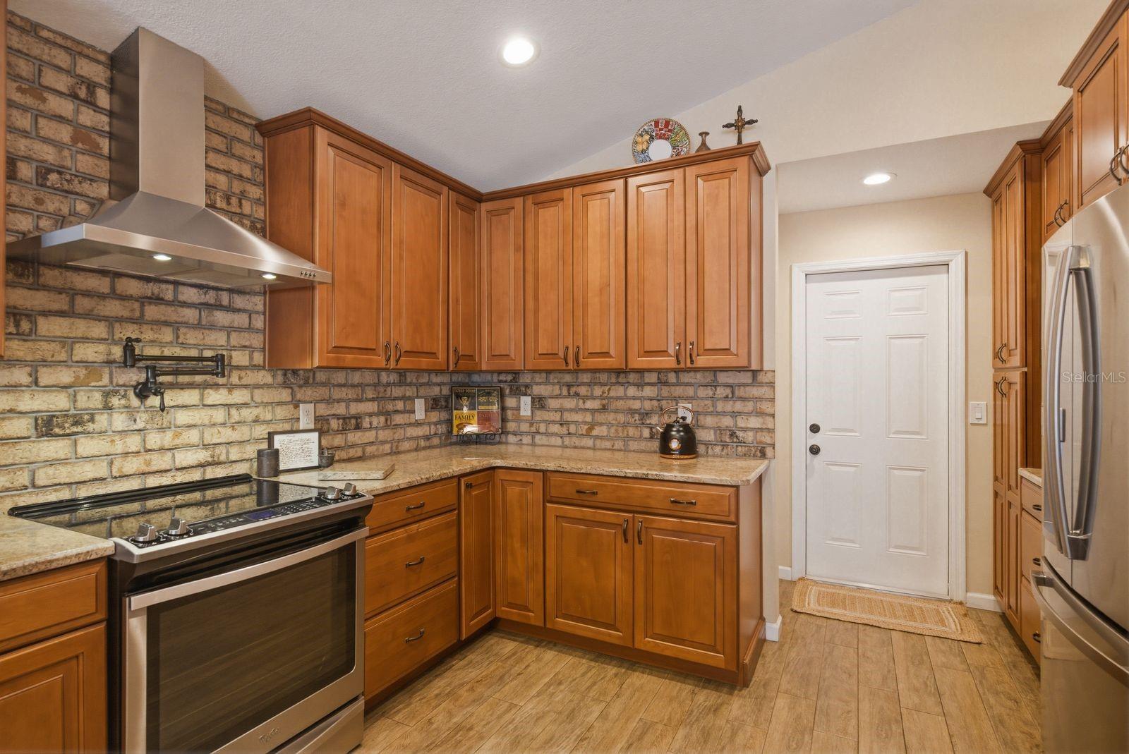 VILLAGE AT BENTLEY PARK PH II TR B-2 - Residential