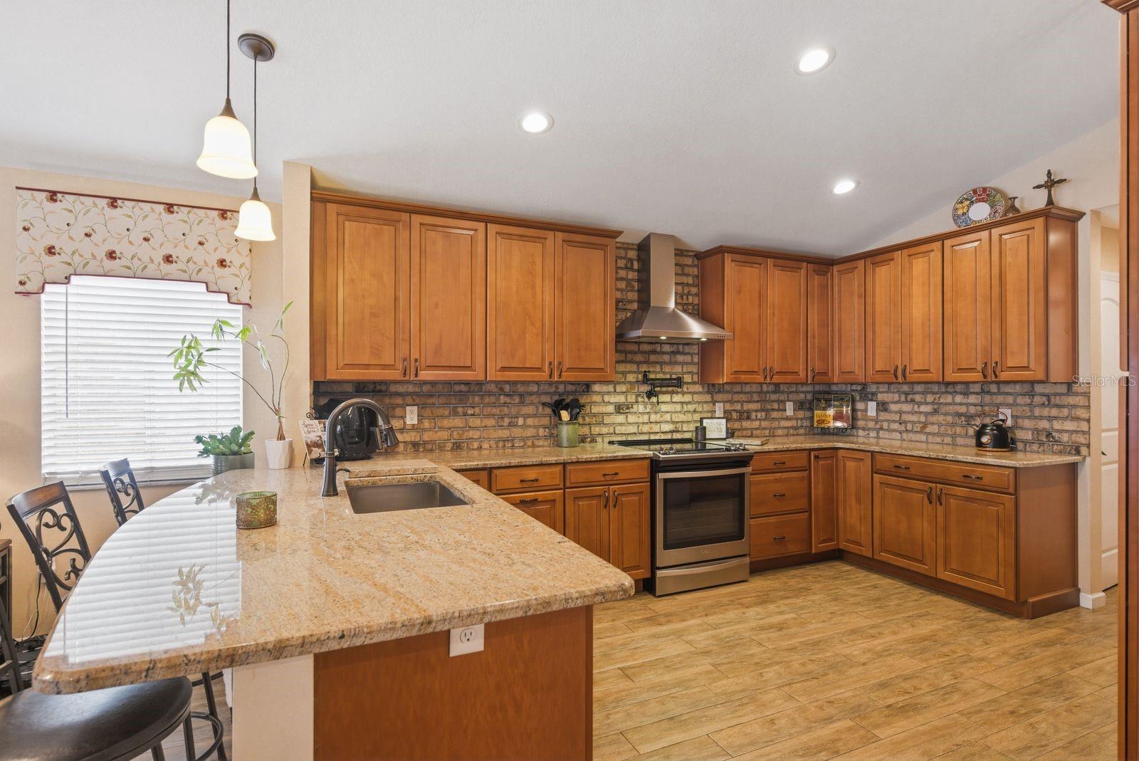 VILLAGE AT BENTLEY PARK PH II TR B-2 - Residential