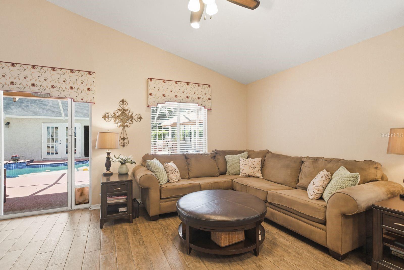 VILLAGE AT BENTLEY PARK PH II TR B-2 - Residential