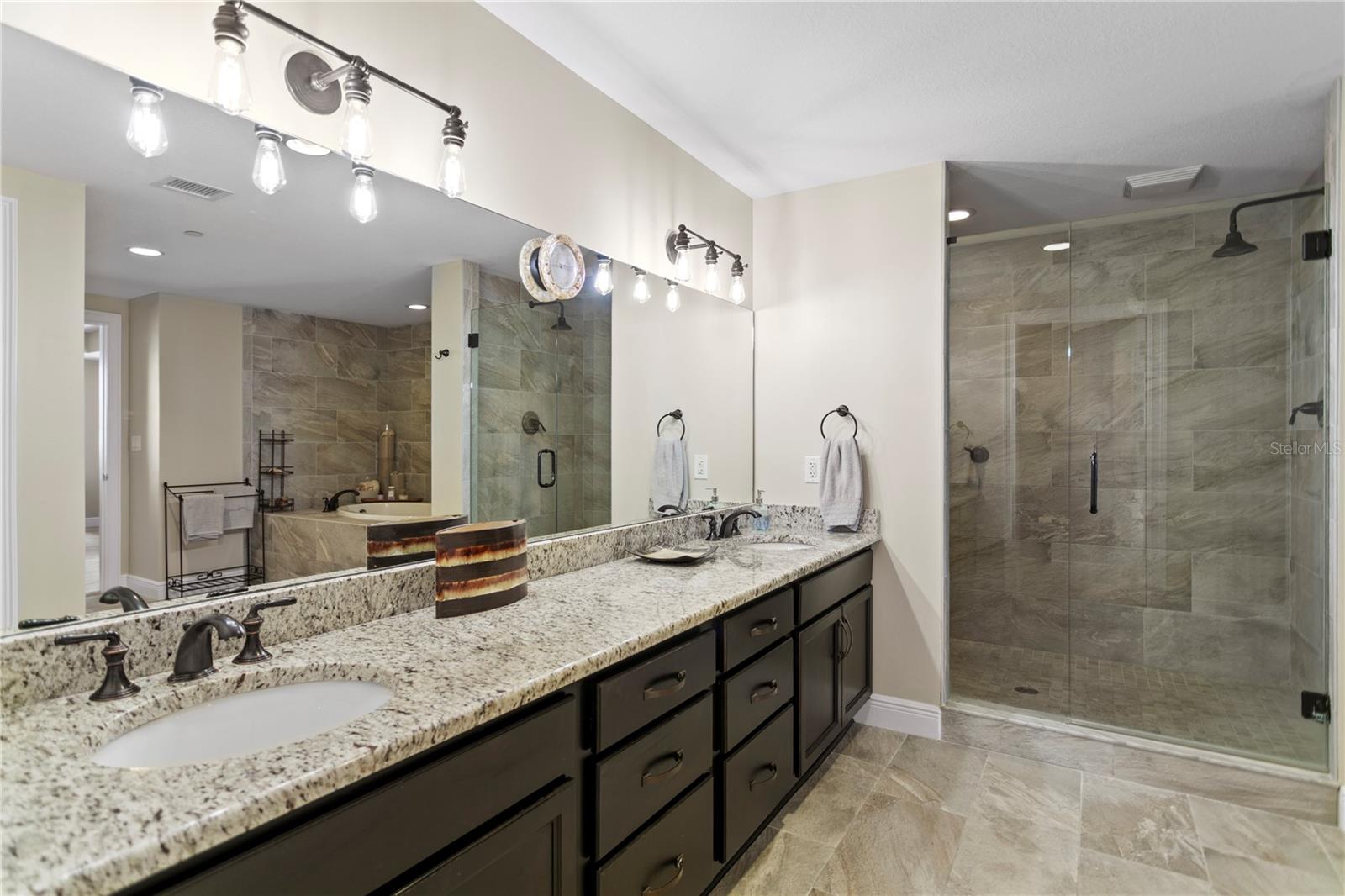 AQUALEA RESIDENCES CONDO - Residential