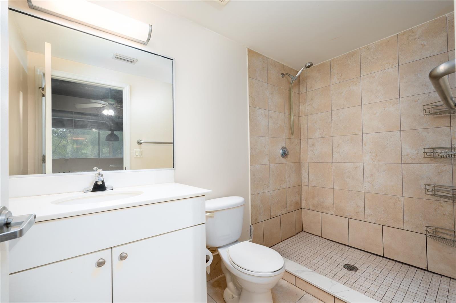 LOFTS OASIS CONDO - Residential