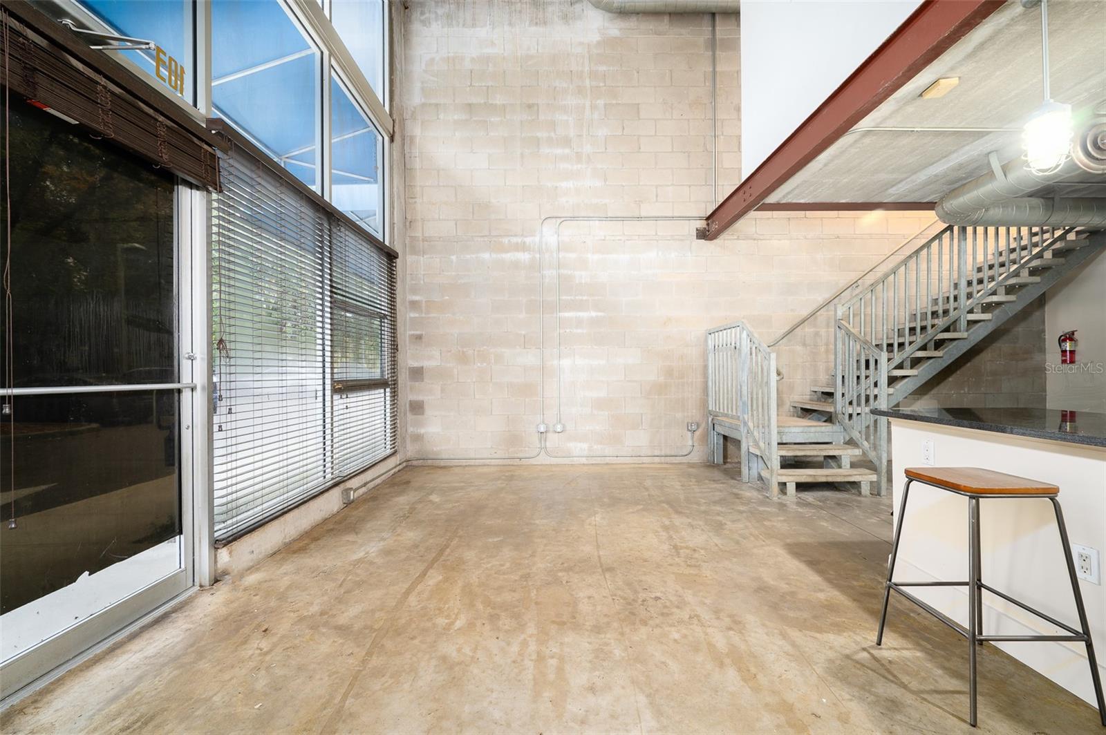 LOFTS OASIS CONDO - Residential