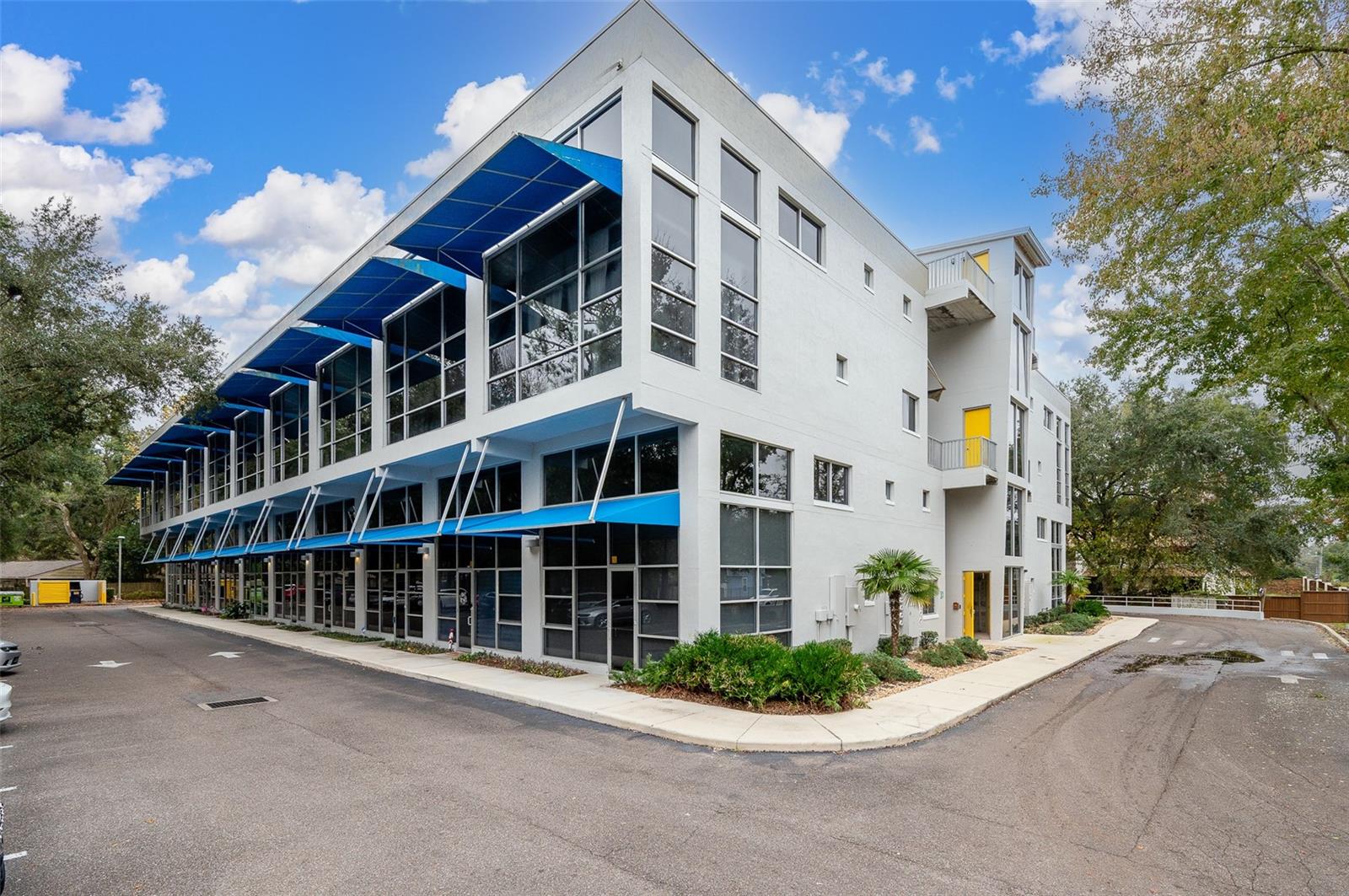 LOFTS OASIS CONDO - Residential