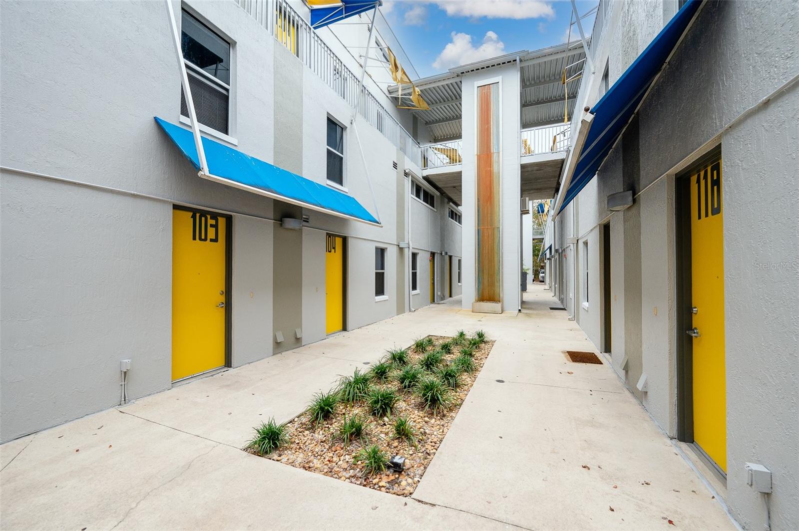 LOFTS OASIS CONDO - Residential