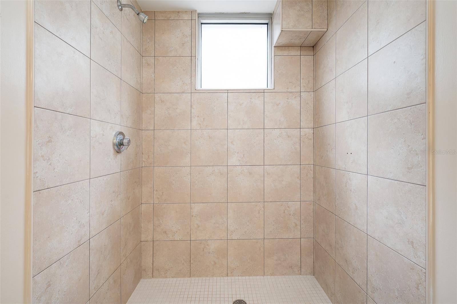 LOFTS OASIS CONDO - Residential