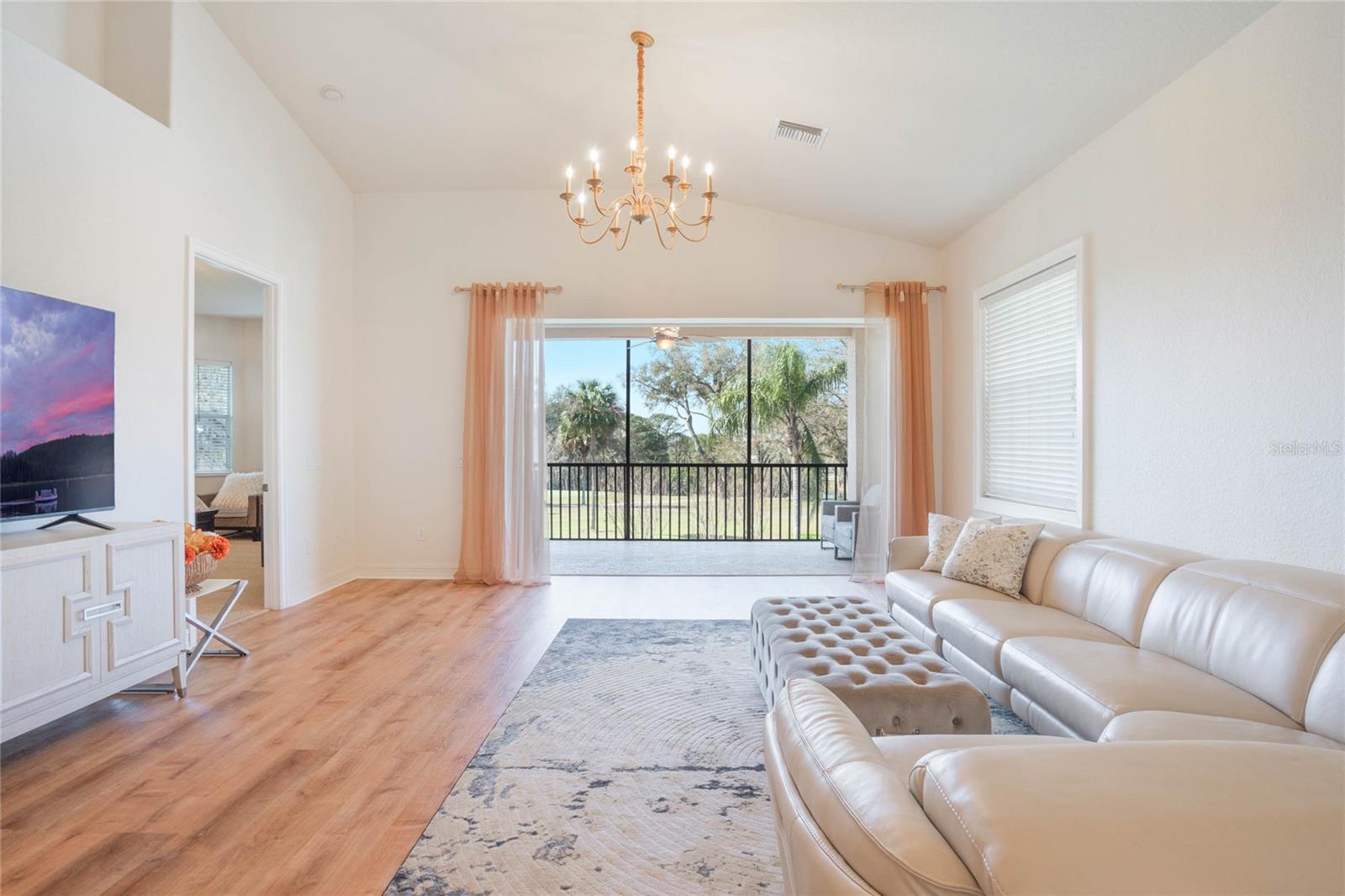 HOWEY IN HILLS MISSION CARMEL CONDO U - Residential