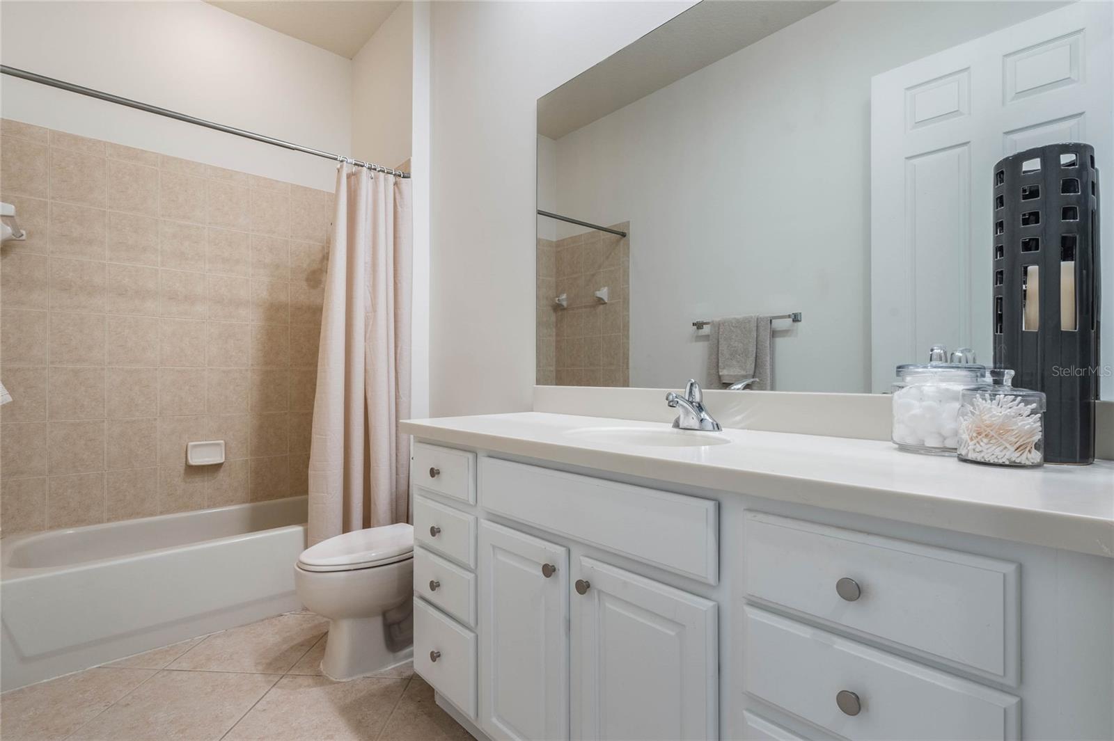 HOWEY IN HILLS MISSION CARMEL CONDO U - Residential