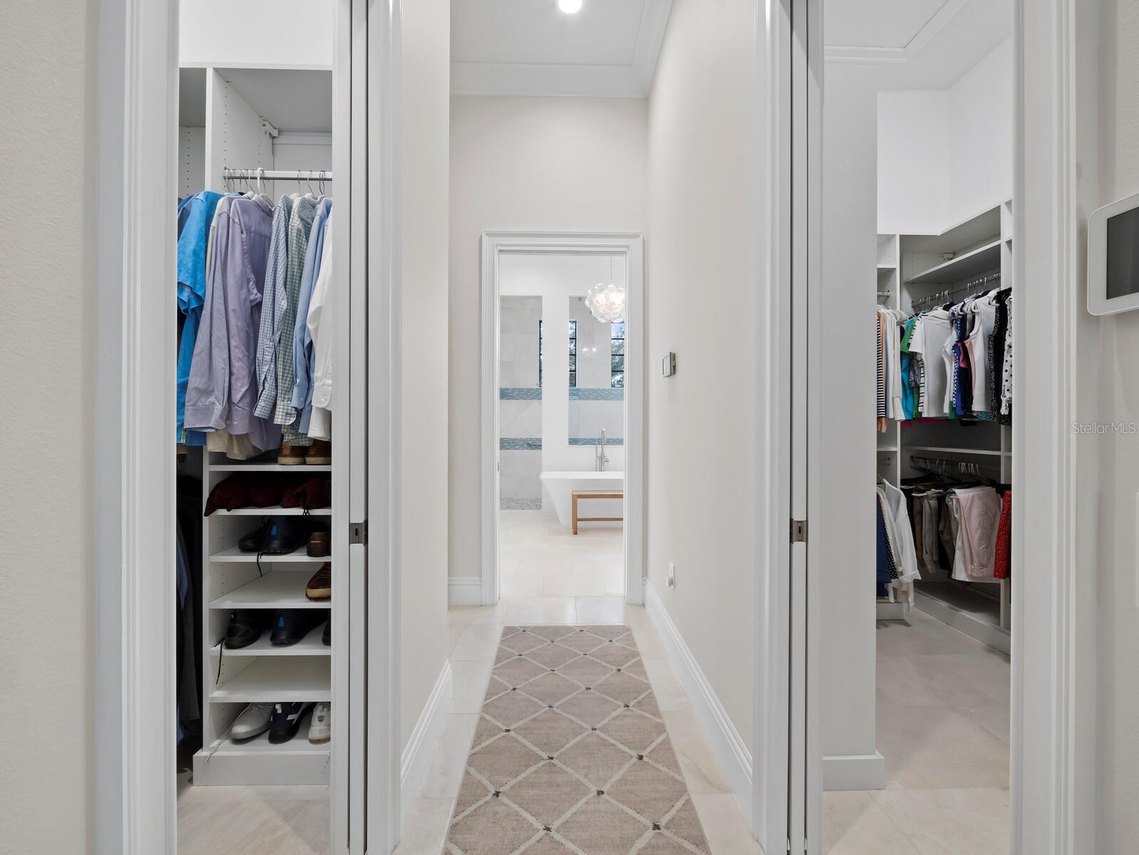 FOUNDERS CLUB - Residential