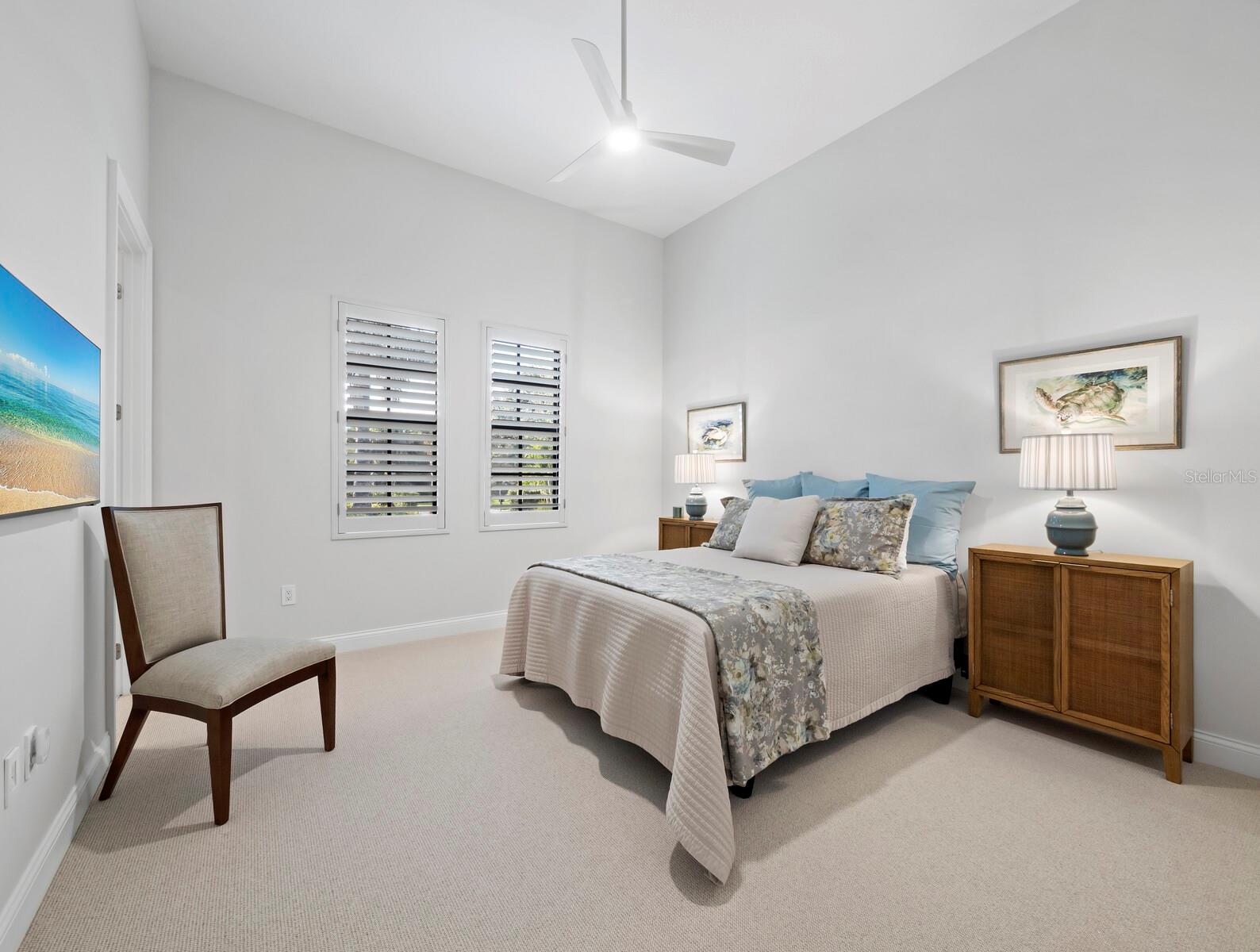 FOUNDERS CLUB - Residential