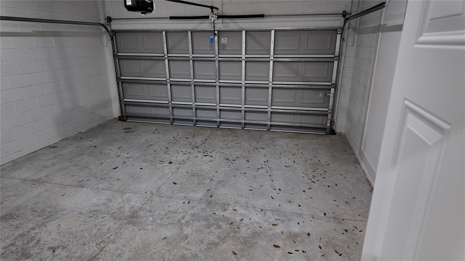 RAINBOW LAKES ESTATE - Residential