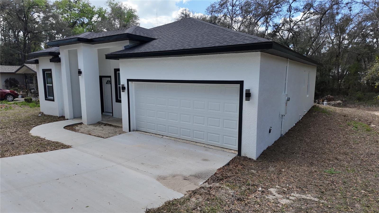 RAINBOW LAKES ESTATE - Residential