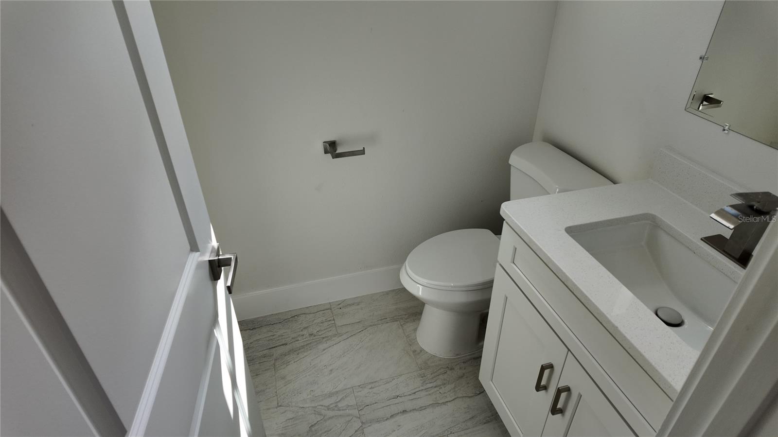 RAINBOW LAKES ESTATE - Residential