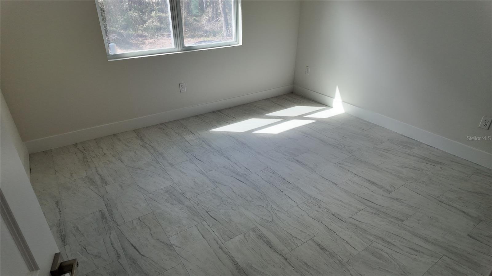 RAINBOW LAKES ESTATE - Residential